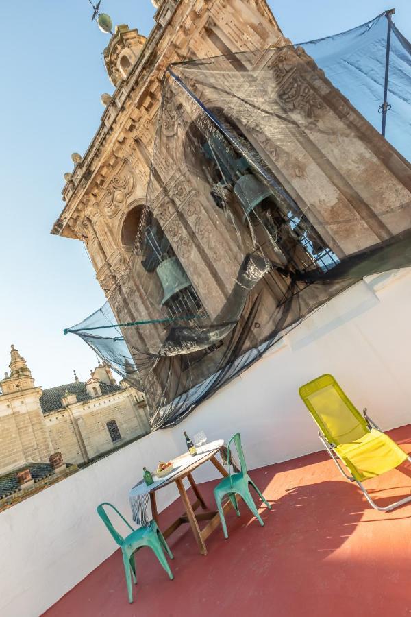 Green Apartments Minarete Del Salvador Seville Exterior photo